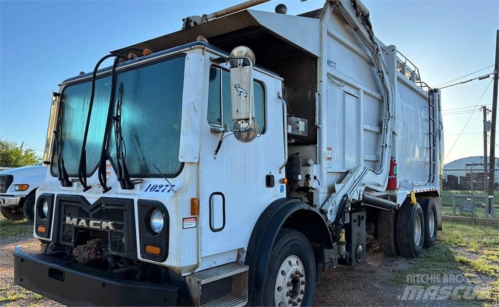 Mack 600 Απορριμματοφόρα