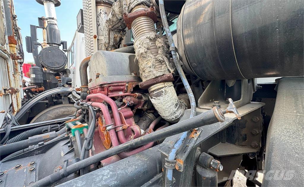 Mack LEU613 Απορριμματοφόρα