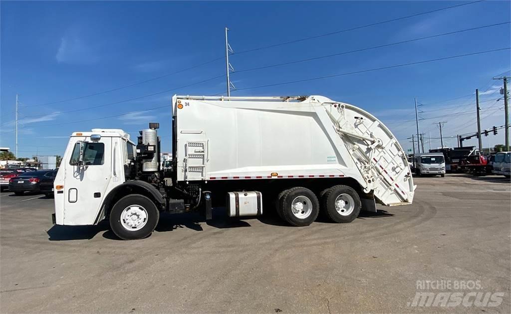 Mack LEU613 Απορριμματοφόρα