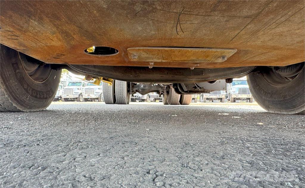 Mack LR613 Απορριμματοφόρα