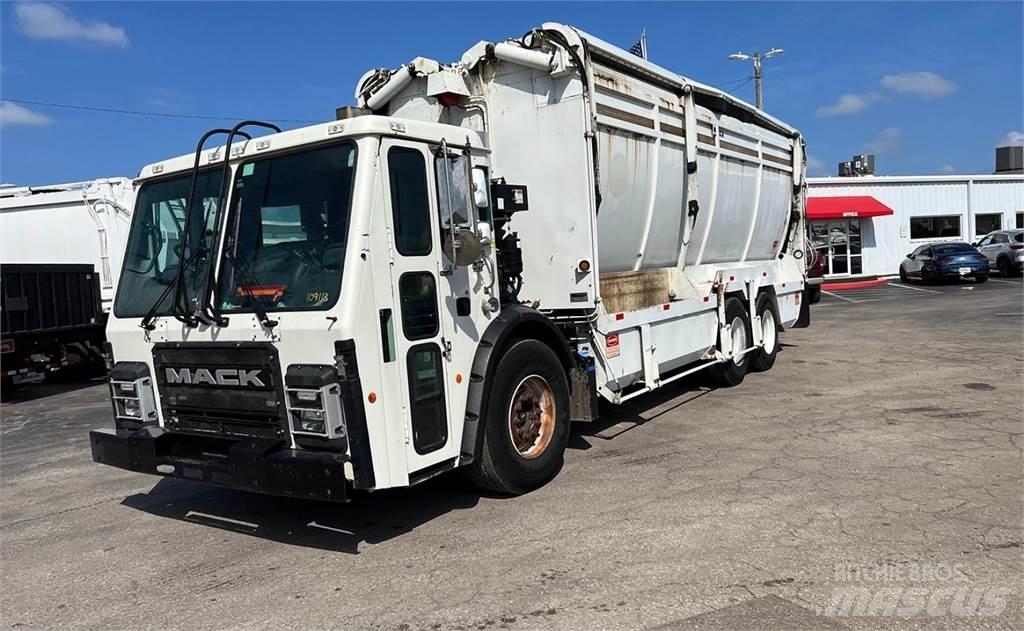 Mack LR613 Απορριμματοφόρα