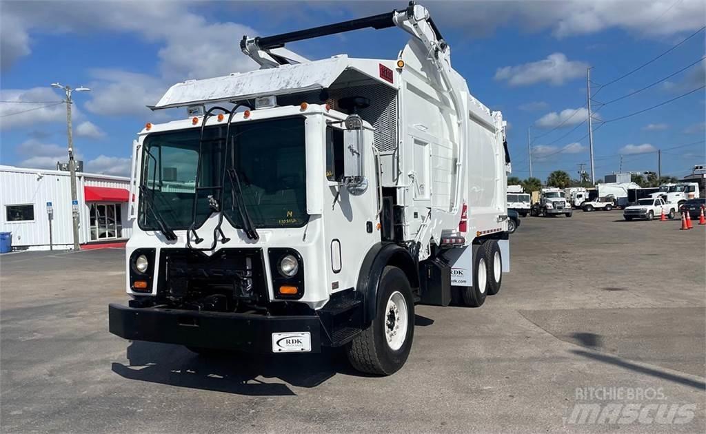 Mack MRU613 Απορριμματοφόρα