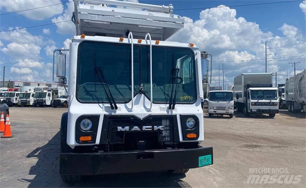 Mack MRU613 Απορριμματοφόρα