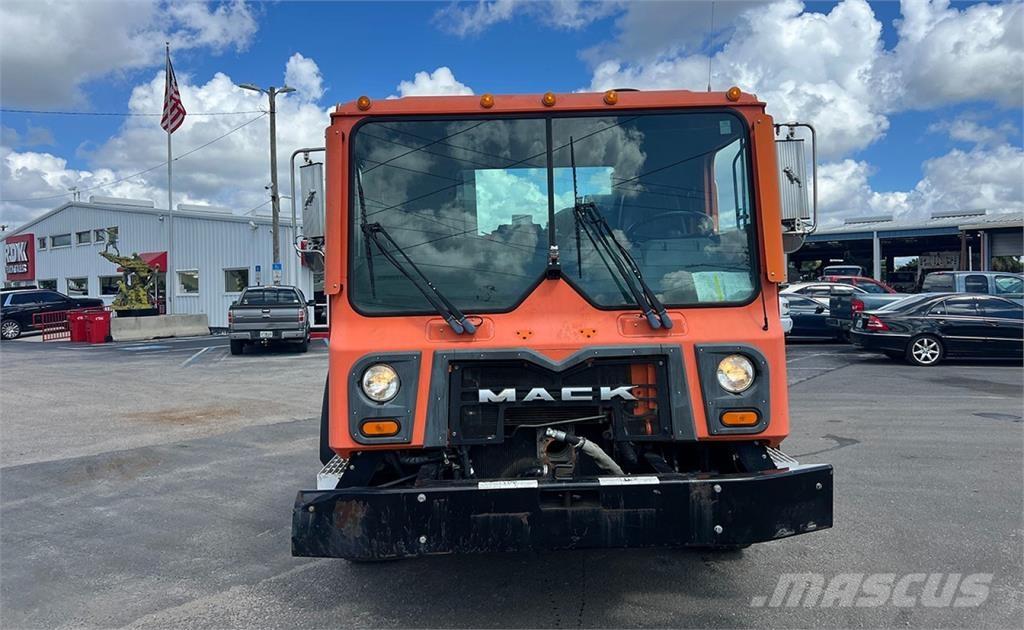 Mack MRU613 Φορτηγά Σασί