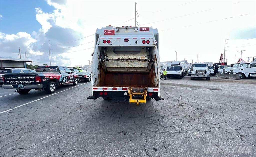 Peterbilt 320 Απορριμματοφόρα