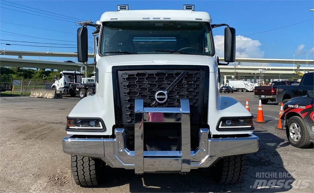 Volvo VHD Φορτηγά με γερανό & γάτζο