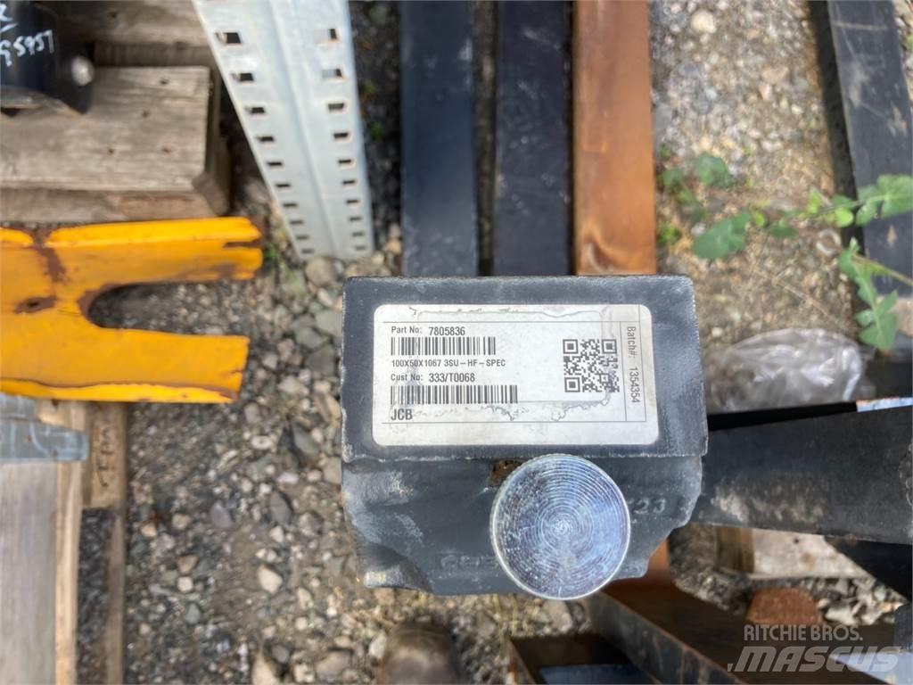 JCB  Άλλα γεωργικά μηχανήματα