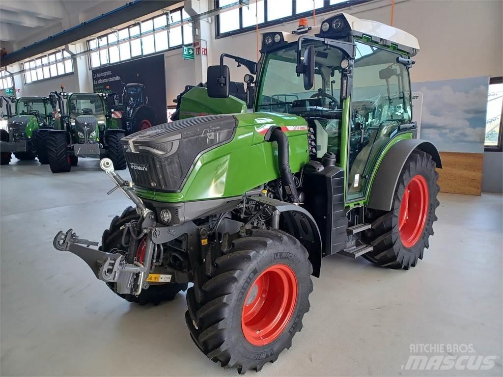 Fendt 211F Τρακτέρ