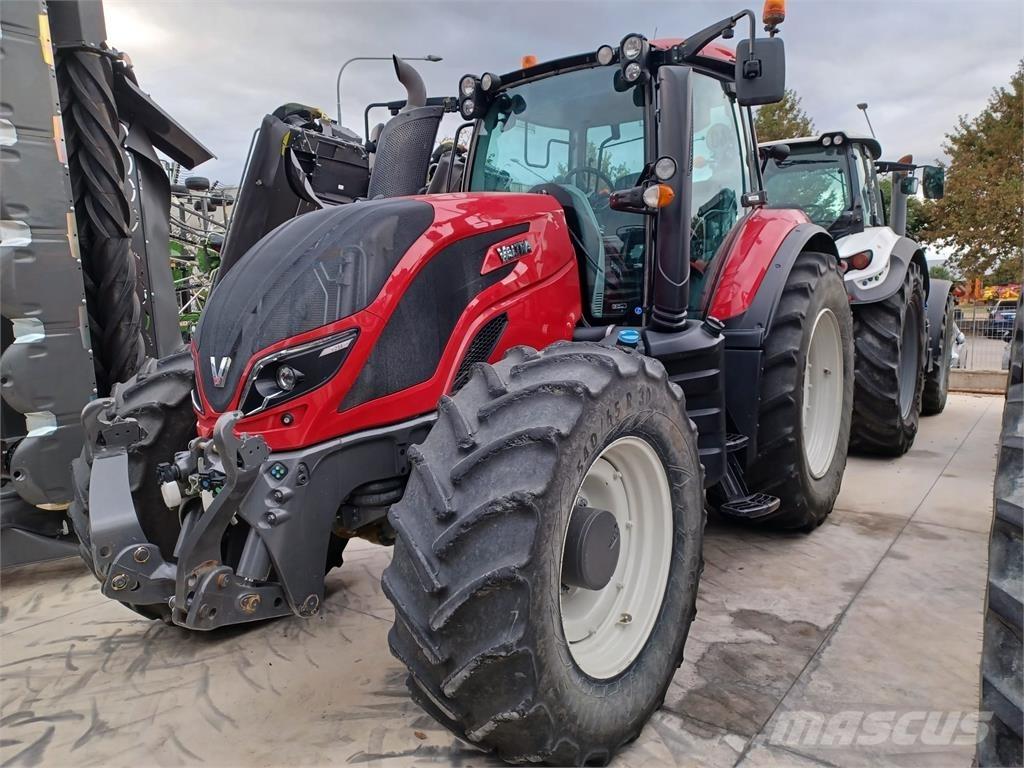 Valtra T 214 Τρακτέρ