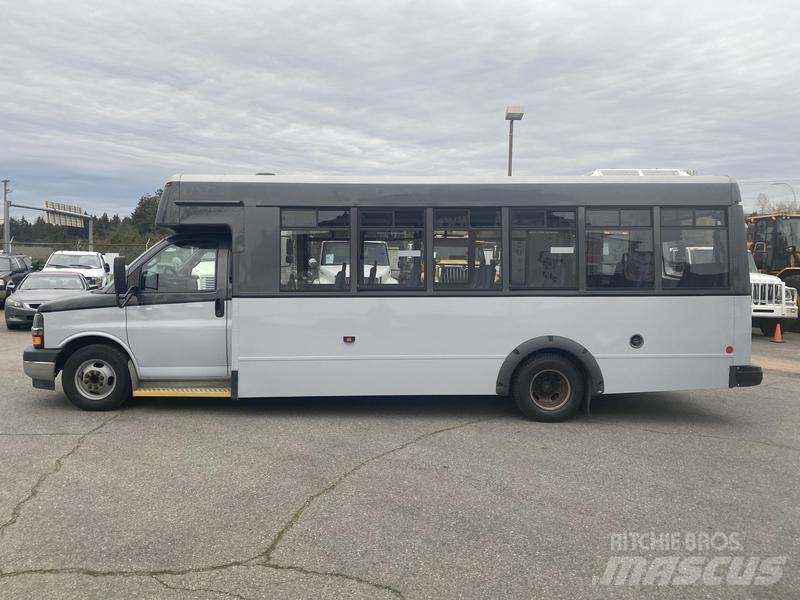 Chevrolet Express Μίνι λεωφορεία