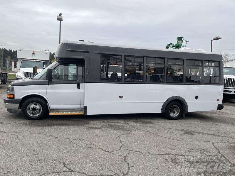 Chevrolet Express Μίνι λεωφορεία