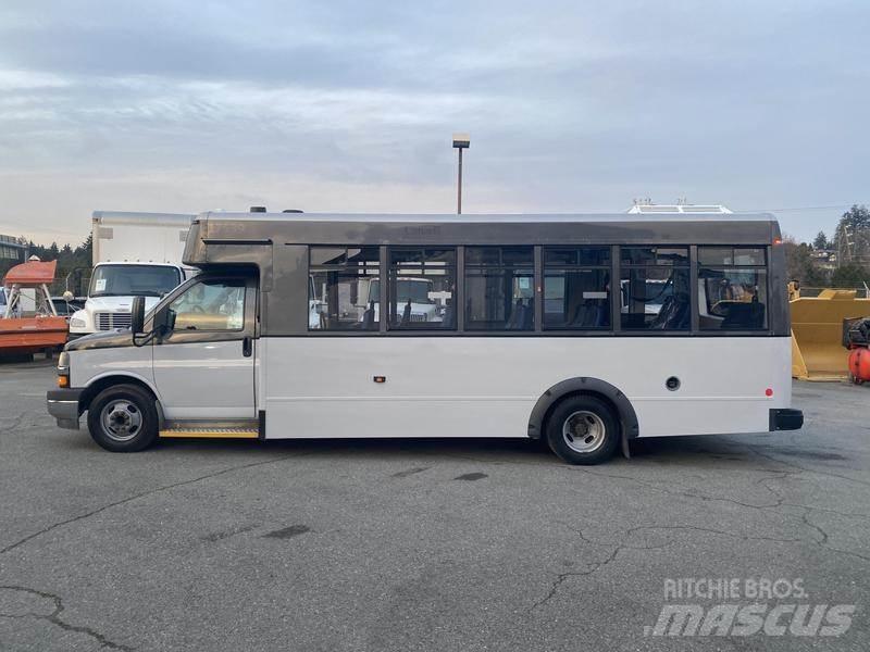 Chevrolet Express Μίνι λεωφορεία