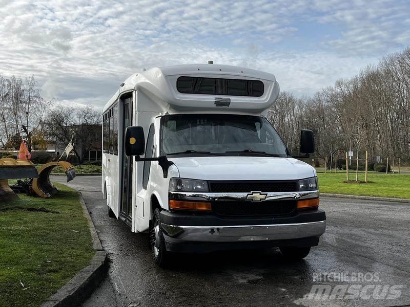 Chevrolet Express Μίνι λεωφορεία
