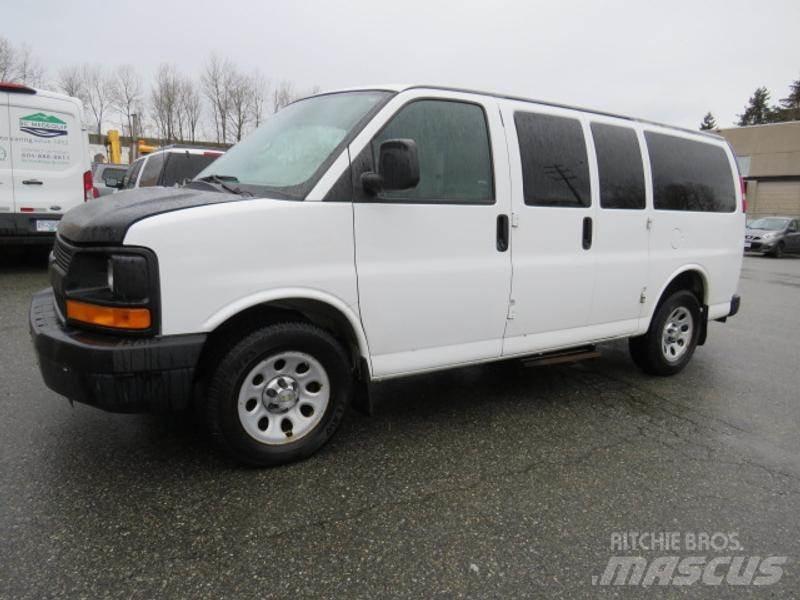 Chevrolet Express Κλούβες με συρόμενες πόρτες