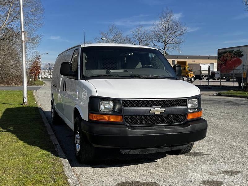 Chevrolet Express Κλούβες με συρόμενες πόρτες