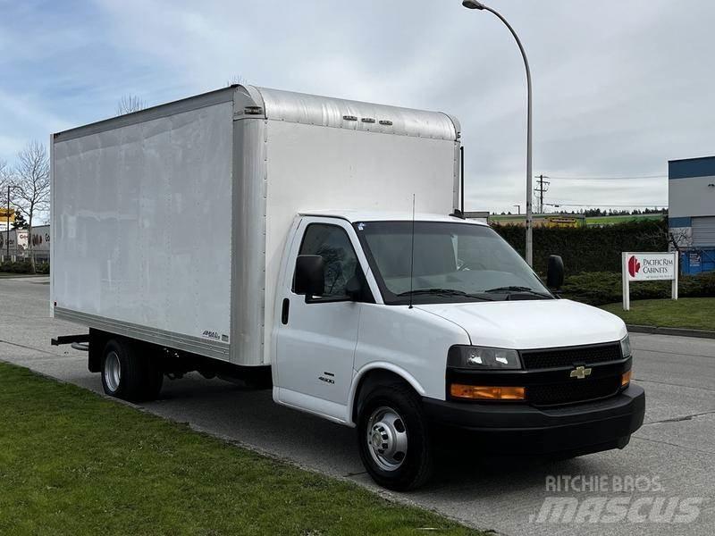 Chevrolet Express Κλούβες με συρόμενες πόρτες