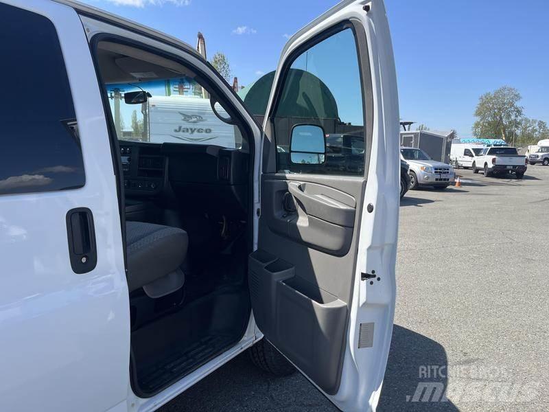 Chevrolet Express Κλούβες με συρόμενες πόρτες