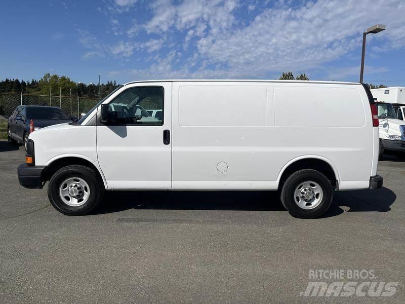 Chevrolet Express Κλούβες με συρόμενες πόρτες