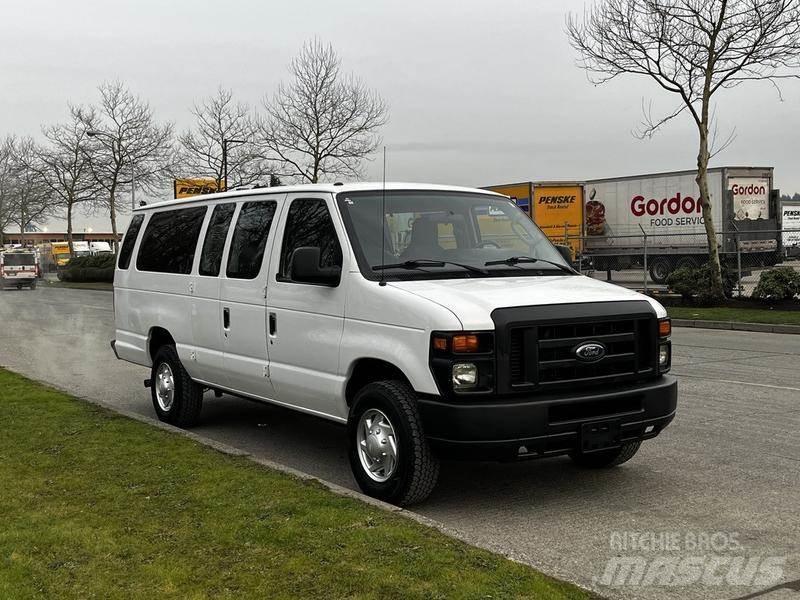 Ford Econoline Αυτοκίνητα