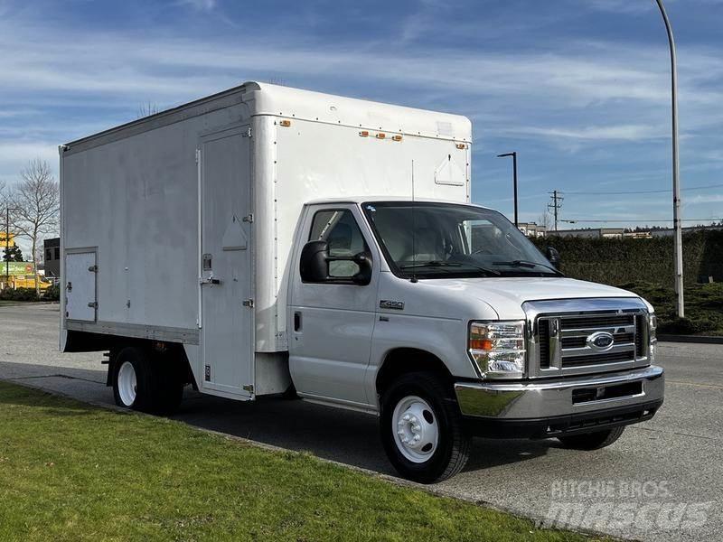 Ford Econoline Κλούβες με συρόμενες πόρτες