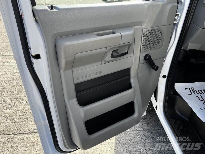 Ford Econoline Κλούβες με συρόμενες πόρτες