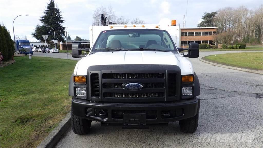 Ford F-550 Φορτηγά με Γερανό