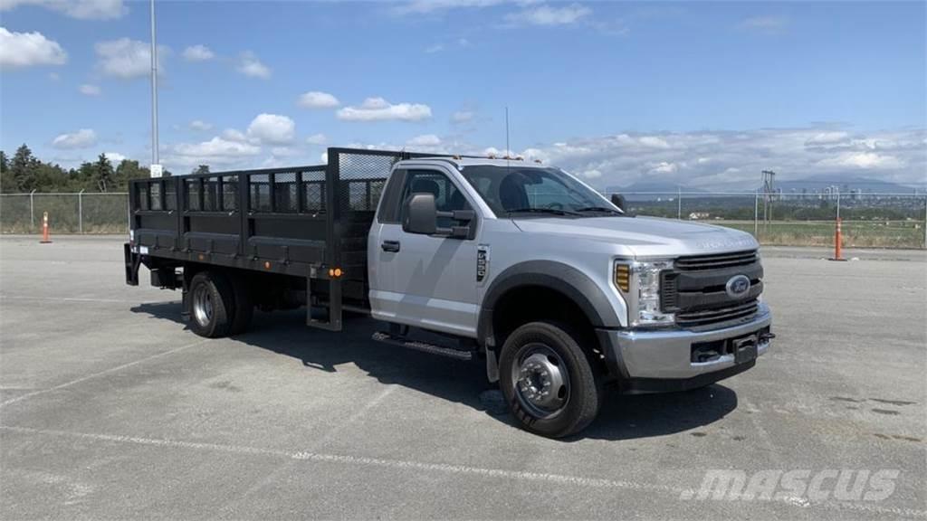 Ford F-550 Φορτηγά Kαρότσα με ανοιγόμενα πλαϊνά