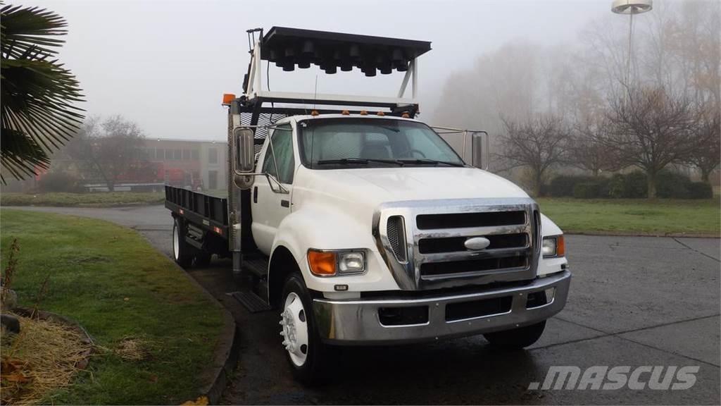 Ford F-750 Φορτηγά Kαρότσα με ανοιγόμενα πλαϊνά