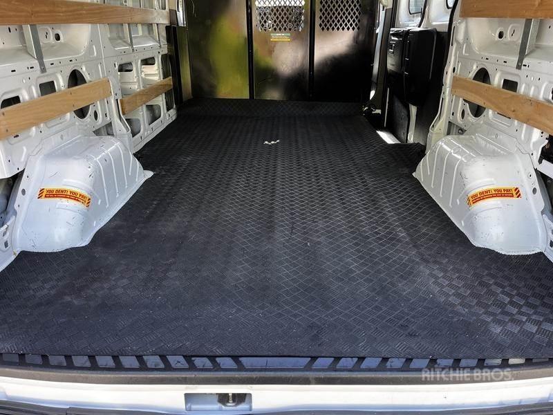 Ford Transit Κλούβες με συρόμενες πόρτες