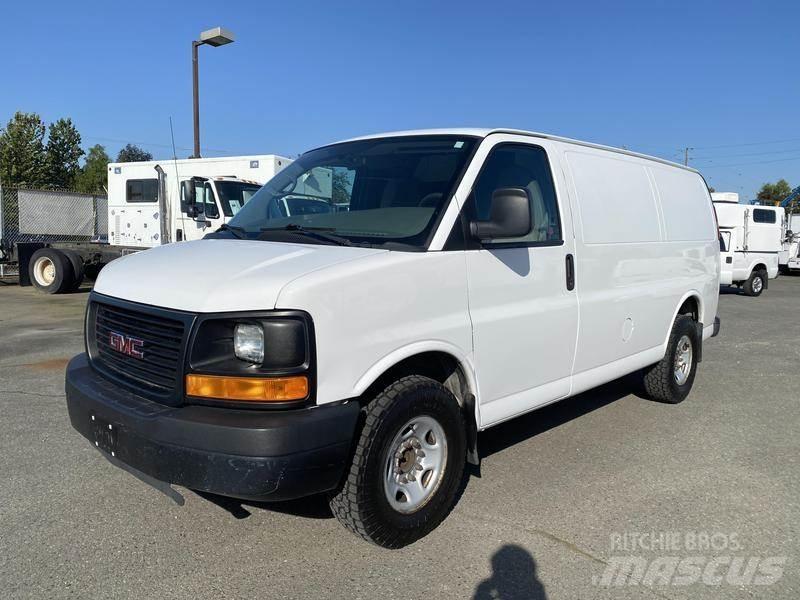 GMC Savana Κλούβες με συρόμενες πόρτες