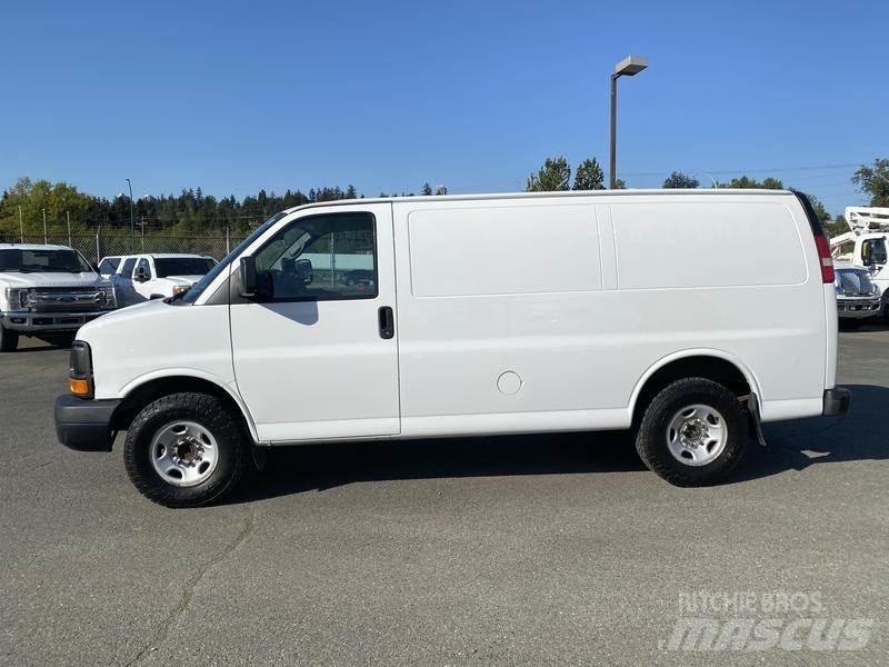 GMC Savana Κλούβες με συρόμενες πόρτες