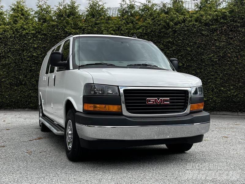 GMC Savana Κλούβες με συρόμενες πόρτες