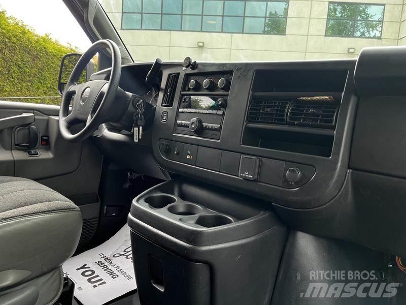 GMC Savana Κλούβες με συρόμενες πόρτες