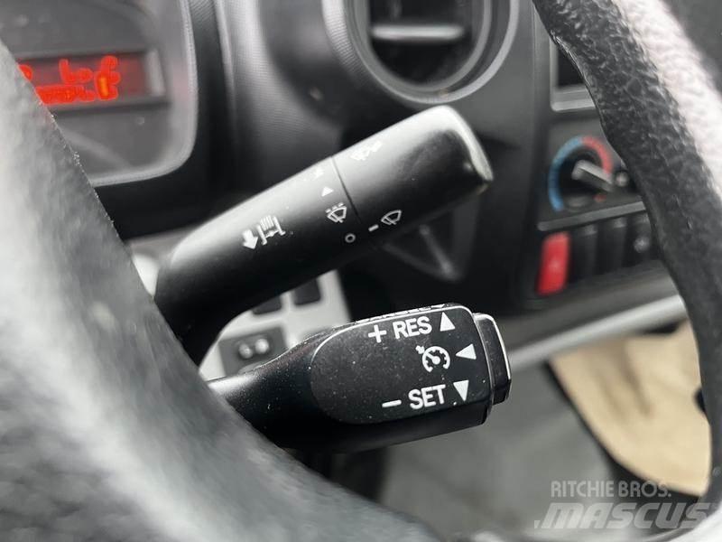 Hino 195 Κλούβες με συρόμενες πόρτες