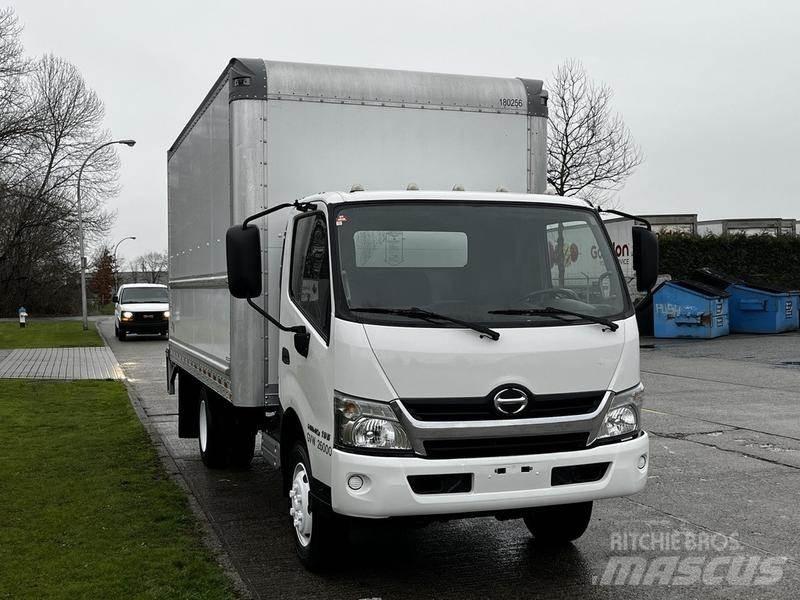 Hino 195 Κλούβες με συρόμενες πόρτες
