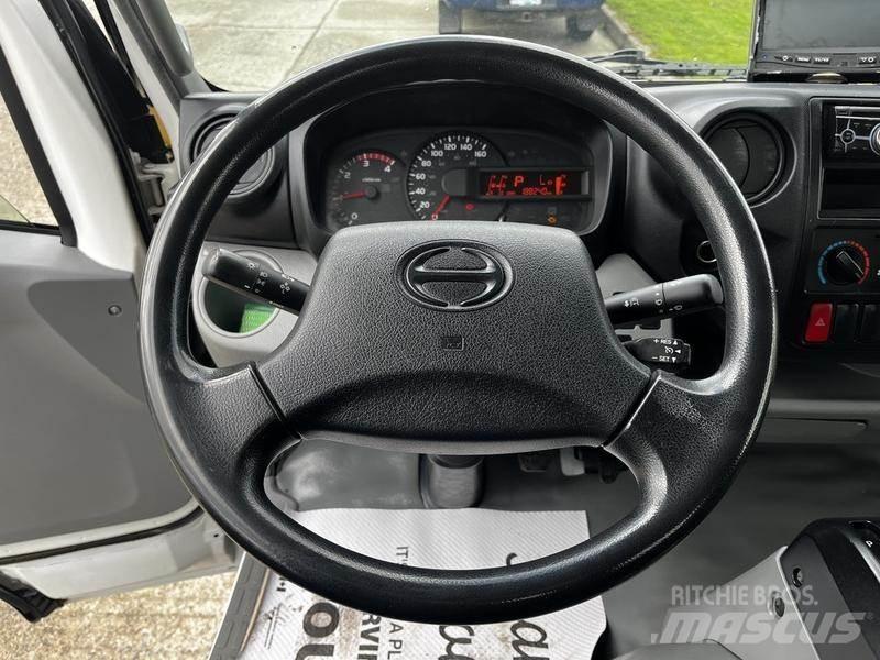 Hino 195 Κλούβες με συρόμενες πόρτες
