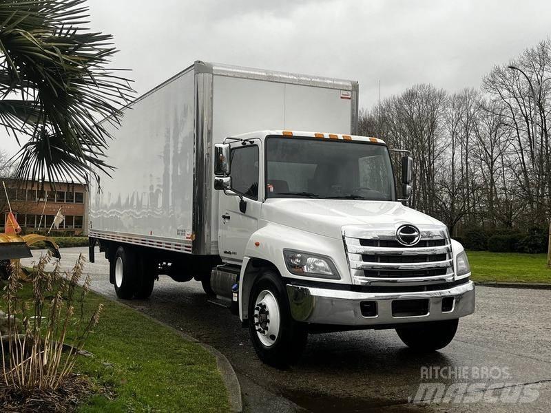 Hino 338 Κλούβες με συρόμενες πόρτες