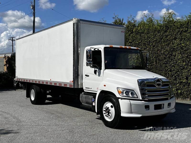Hino 338 Κλούβες με συρόμενες πόρτες