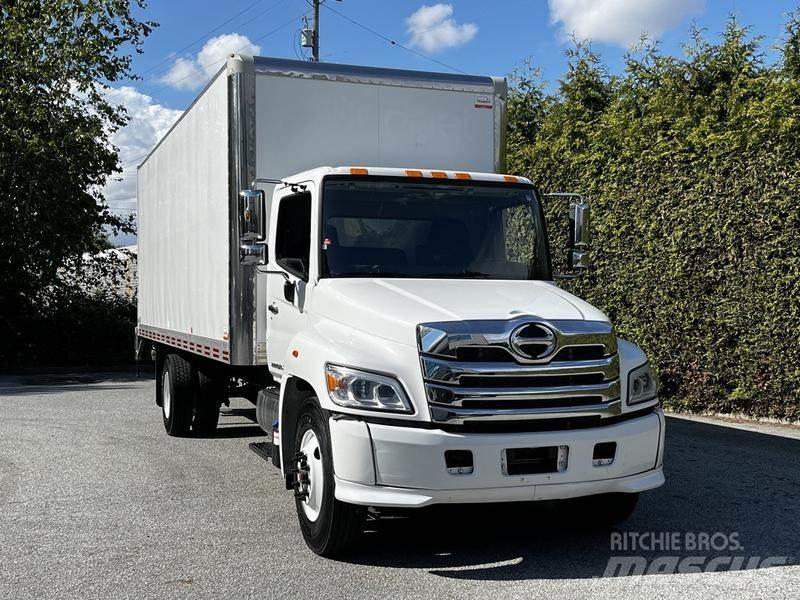 Hino 338 Κλούβες με συρόμενες πόρτες
