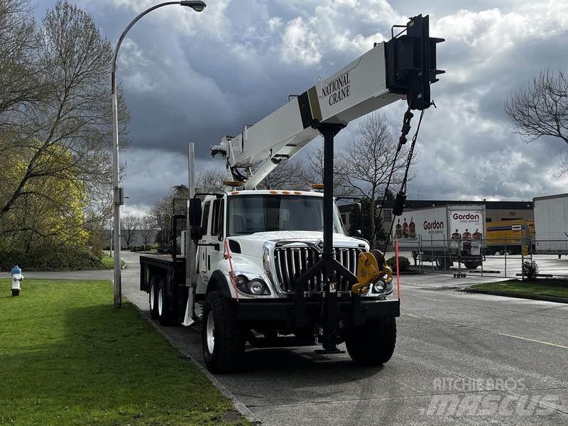 International 7500 Φορτηγά με Γερανό