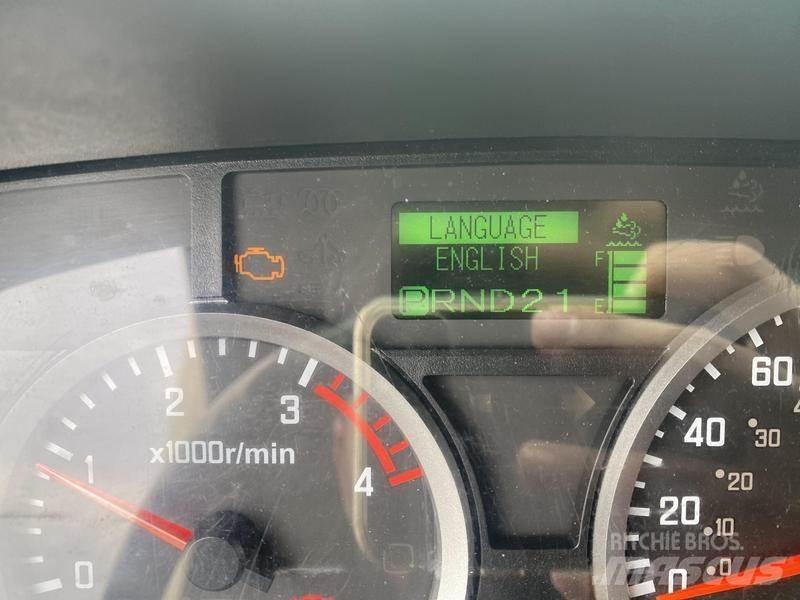 Isuzu NQR Κλούβες με συρόμενες πόρτες
