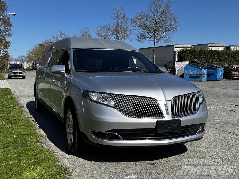 Lincoln MKT Αυτοκίνητα