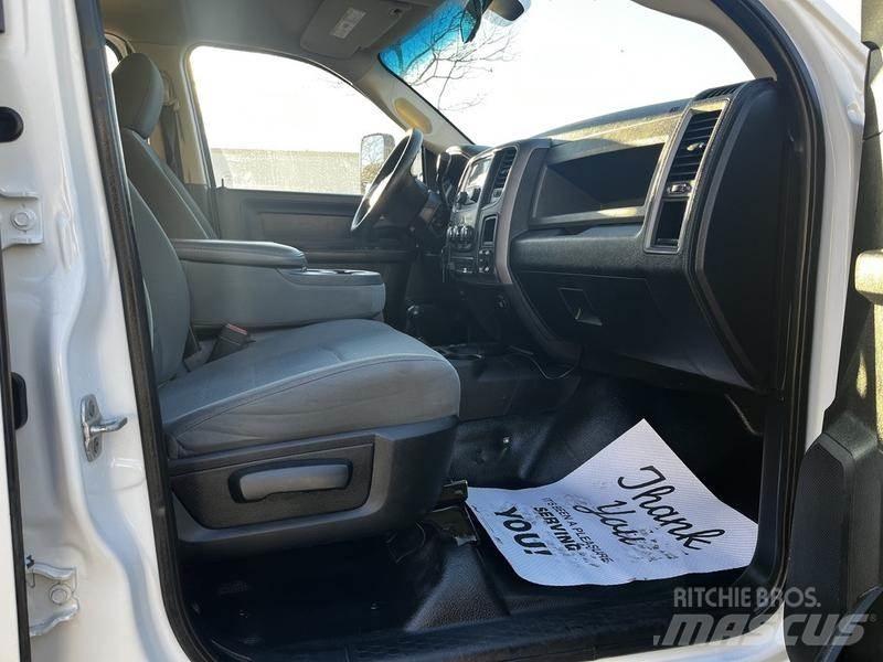 RAM 5500 Φορτηγά Kαρότσα με ανοιγόμενα πλαϊνά