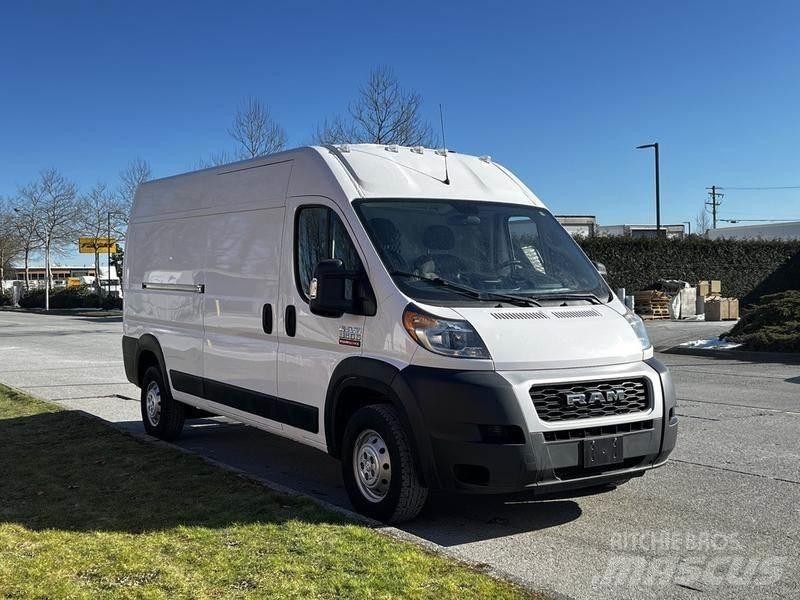 RAM Promaster Κλούβες με συρόμενες πόρτες