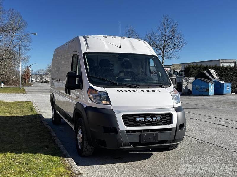 RAM Promaster Κλούβες με συρόμενες πόρτες