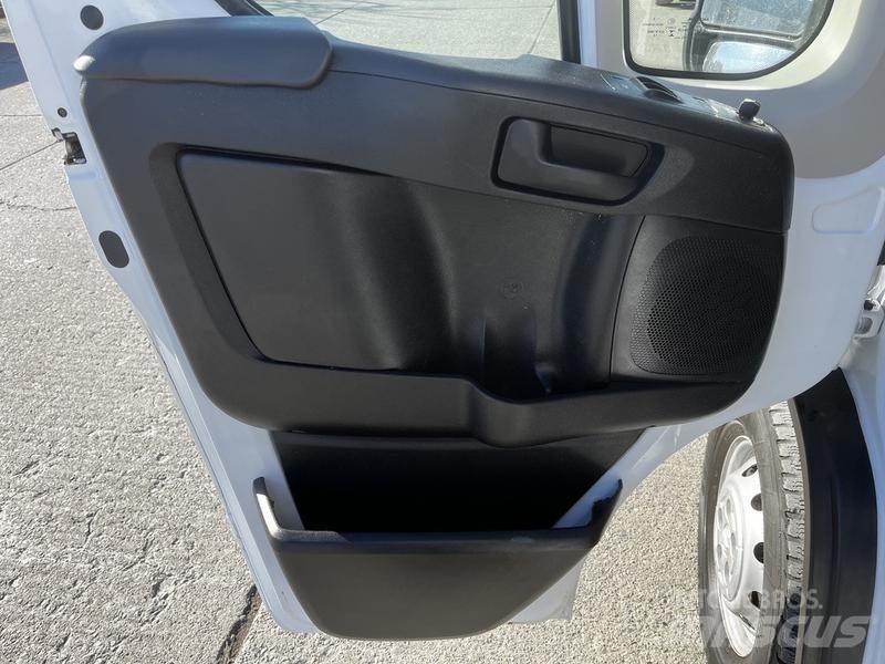 RAM Promaster Κλούβες με συρόμενες πόρτες