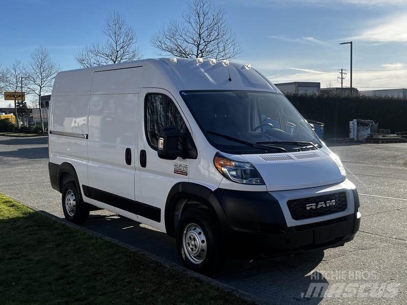 RAM Promaster Κλούβες με συρόμενες πόρτες