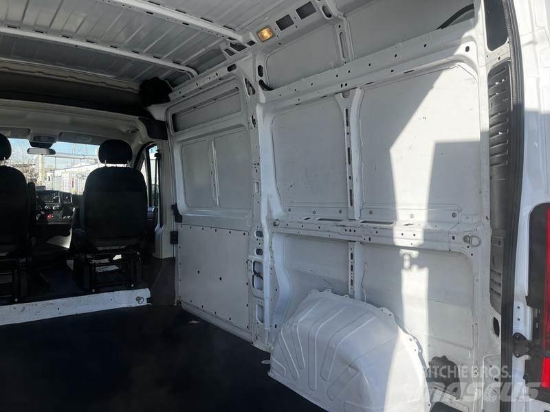 RAM Promaster Κλούβες με συρόμενες πόρτες