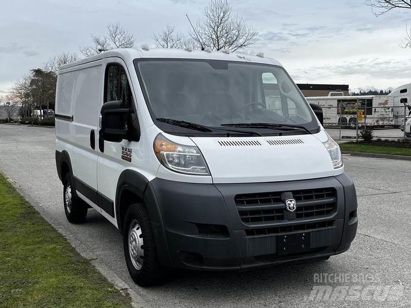 RAM Promaster Κλούβες με συρόμενες πόρτες