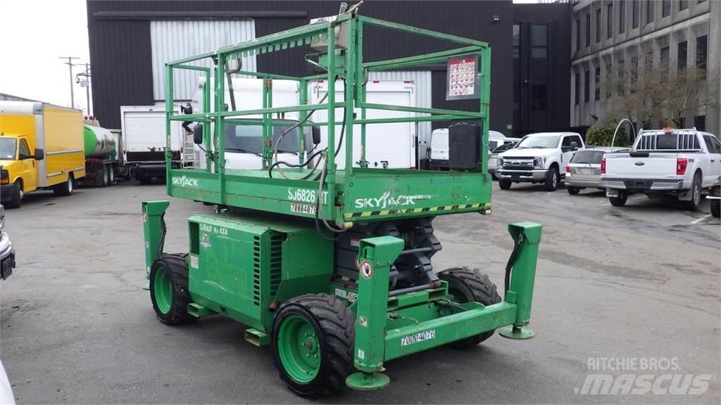 SkyJack SJ6826RT Ανυψωτήρες ψαλιδωτής άρθρωσης